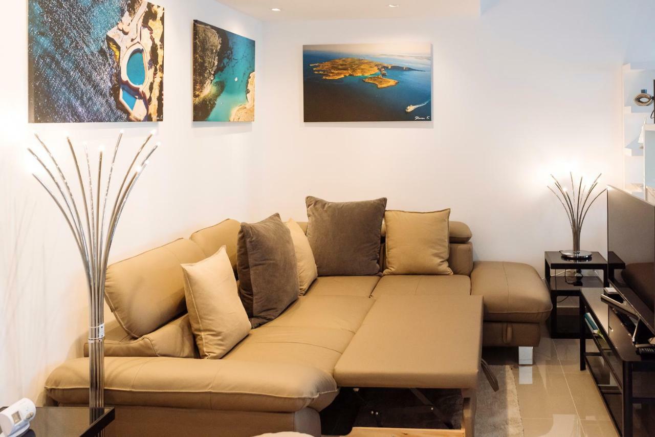Luxury Flat 8 Near Metro Lägenhet Bukarest Exteriör bild
