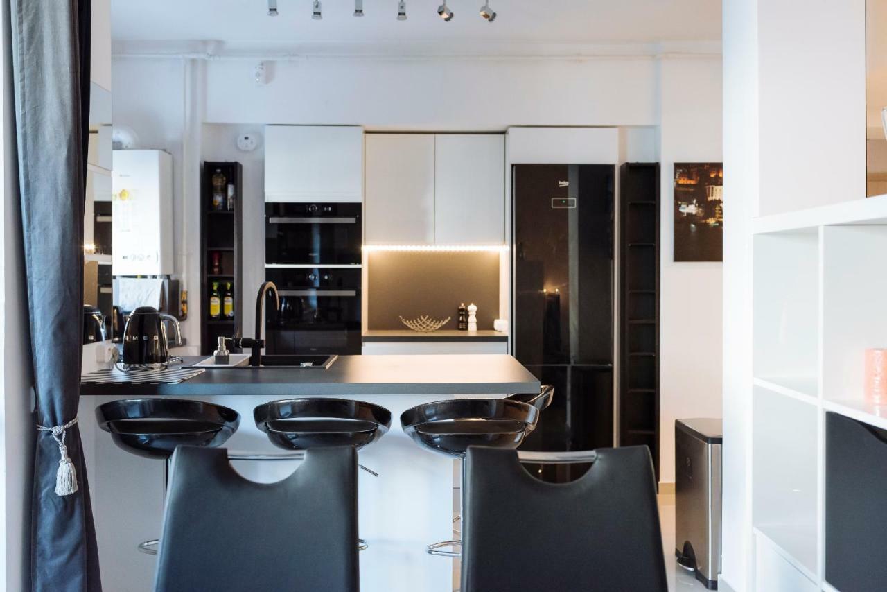 Luxury Flat 8 Near Metro Lägenhet Bukarest Exteriör bild