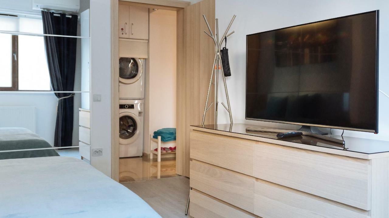 Luxury Flat 8 Near Metro Lägenhet Bukarest Exteriör bild